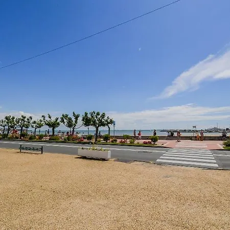 Logis Reve De Sable Руаян