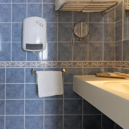 Готель Logis Reve De Sable 3*