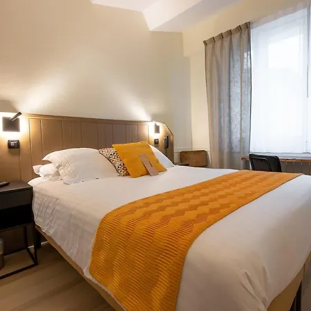 فندق Logis Reve De Sable 3*
