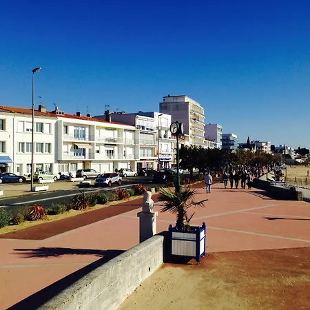 Logis Reve De Sable Hotel 3*