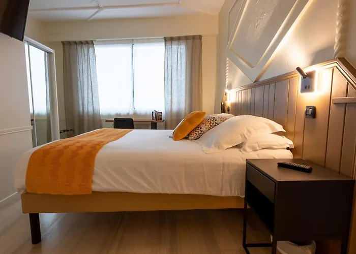 Logis Reve De Sable Hotel