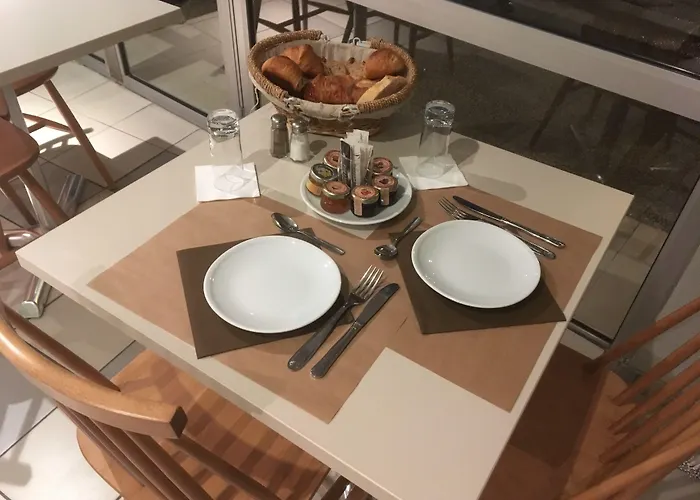 Hotel Logis Reve De Sable Royan