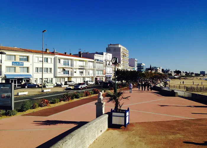 Logis Reve De Sable Hotel 3*